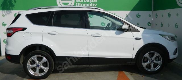 FORD KUGA- 17/19; ARAÇ BİLGİLERİ VE RESİMLERİ