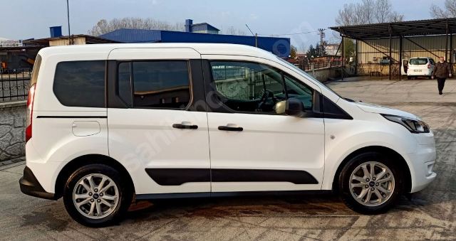 FORD TOURNEO CONNECT- 20/22; ARAÇ BİLGİLERİ VE RESİMLERİ