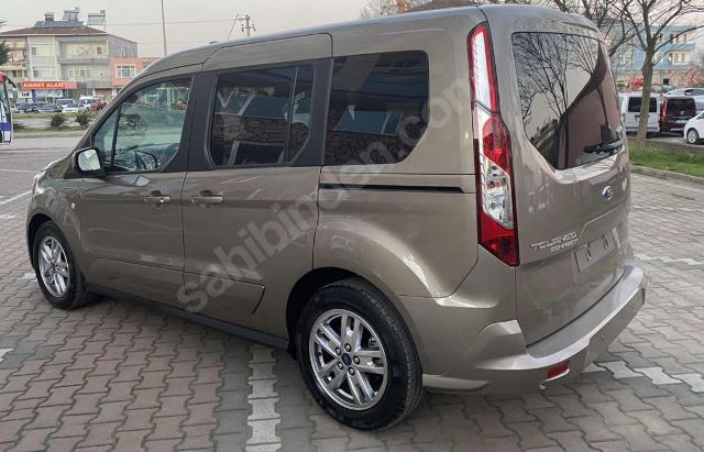 FORD TOURNEO CONNECT- 20/22; ARAÇ BİLGİLERİ VE RESİMLERİ