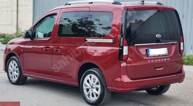 FORD TOURNEO CONNECT- 22/24; ARAÇ BİLGİLERİ VE RESİMLERİ