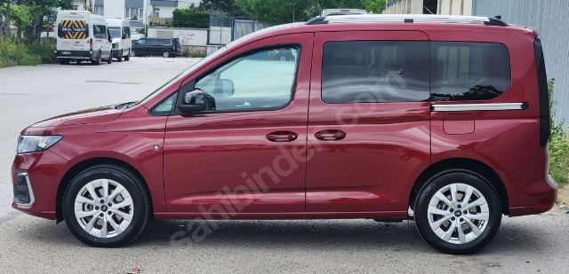 FORD TOURNEO CONNECT- 22/24; ARAÇ BİLGİLERİ VE RESİMLERİ