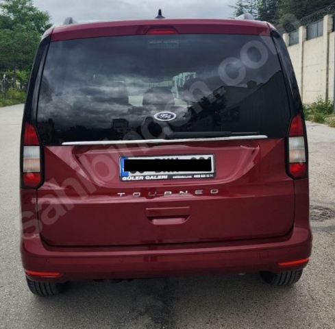 FORD TOURNEO CONNECT- 22/24; ARAÇ BİLGİLERİ VE RESİMLERİ