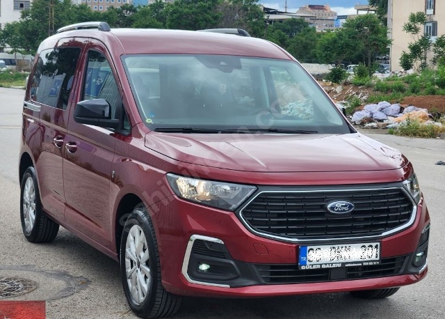 FORD TOURNEO CONNECT- 22/24; ARAÇ BİLGİLERİ VE RESİMLERİ