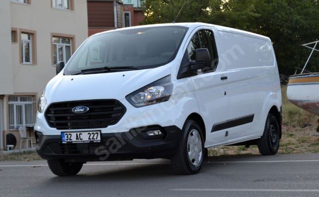 FORD CUSTOM- 18/24; ARAÇ BİLGİLERİ VE RESİMLERİ