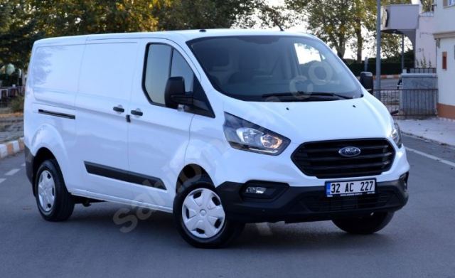 FORD CUSTOM- 18/24; ARAÇ BİLGİLERİ VE RESİMLERİ