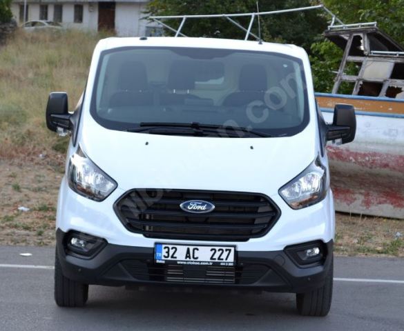 FORD CUSTOM- 18/24; ARAÇ BİLGİLERİ VE RESİMLERİ