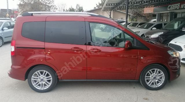 FORD TOURNEO COURIER- 18/24; ARAÇ BİLGİLERİ VE RESİMLERİ