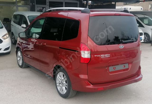 FORD TOURNEO COURIER- 18/24; ARAÇ BİLGİLERİ VE RESİMLERİ