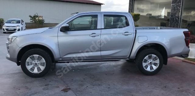 ISUZU D MAX- PICK UP- 20/24; ARAÇ BİLGİLERİ VE RESİMLERİ