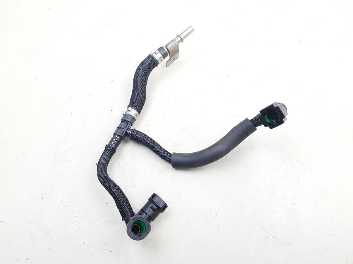 YAKIT GERİ DÖNÜŞ BORUSU ASTRA L-CORSA F-MOKKA-COMBO E-GRANDLAND-VIVARO C-P2008-P208-P3008-P301-P308- P5008-P508-EXPERT IV-PARTNER-RIFTER-BERLINGO-C3 III-C4 CACTUS-PICASSO-C5-C-ELYSEE-JUMPY 1.5 HDI DV5