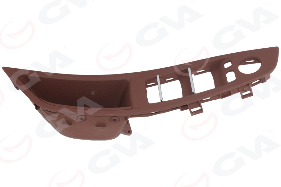 CAM DUGME CERCEVESİ ON SOL TARÇIN BMW F10