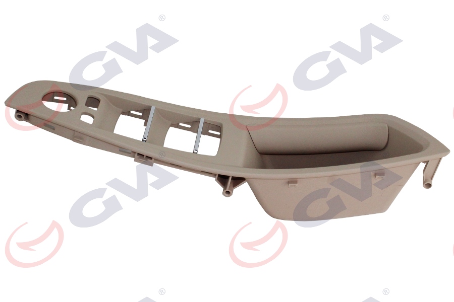 CAM DUGME CERCEVESİ ON SOL KREM BMW F10
